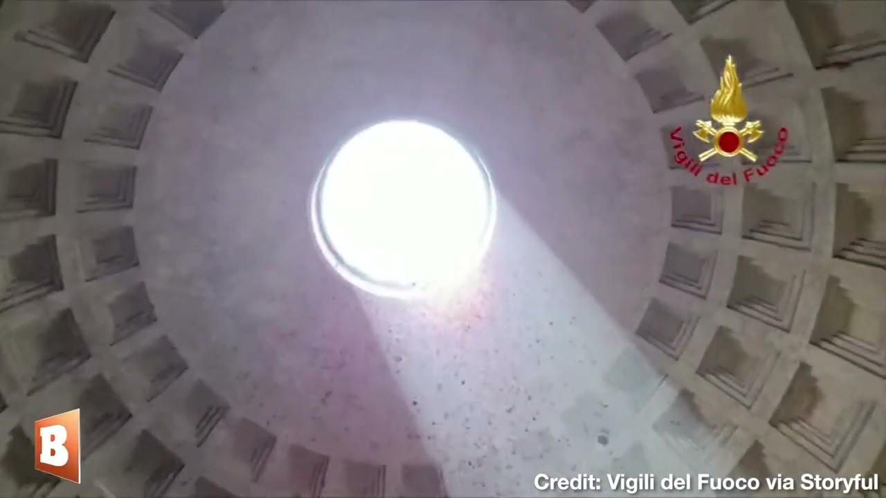 GLORIOUS! Rose Petals RAIN from Pantheon’s Oculus During Pentecost ...